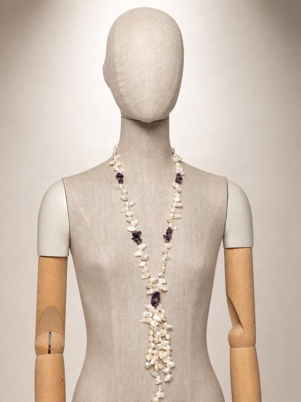 Collar largo de piedras