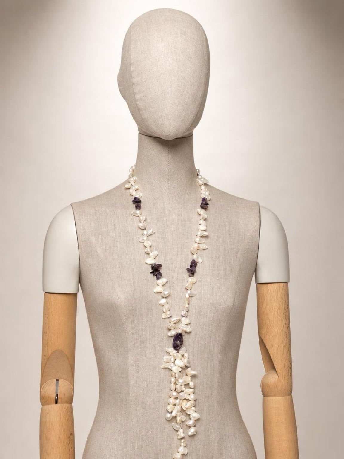 Collar largo de piedras
