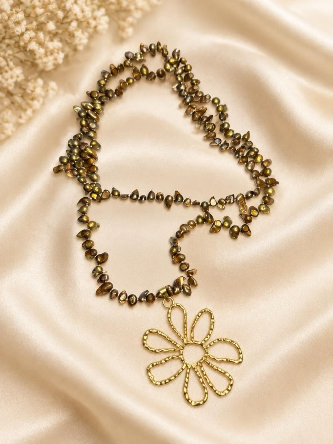 Collar largo de flor
