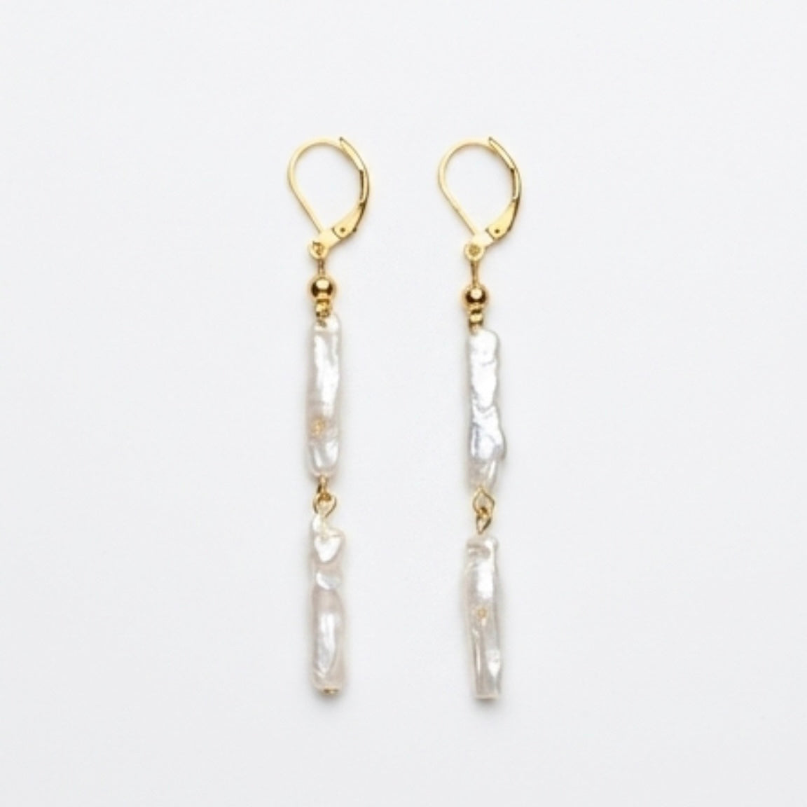 Pendientes largos nácar