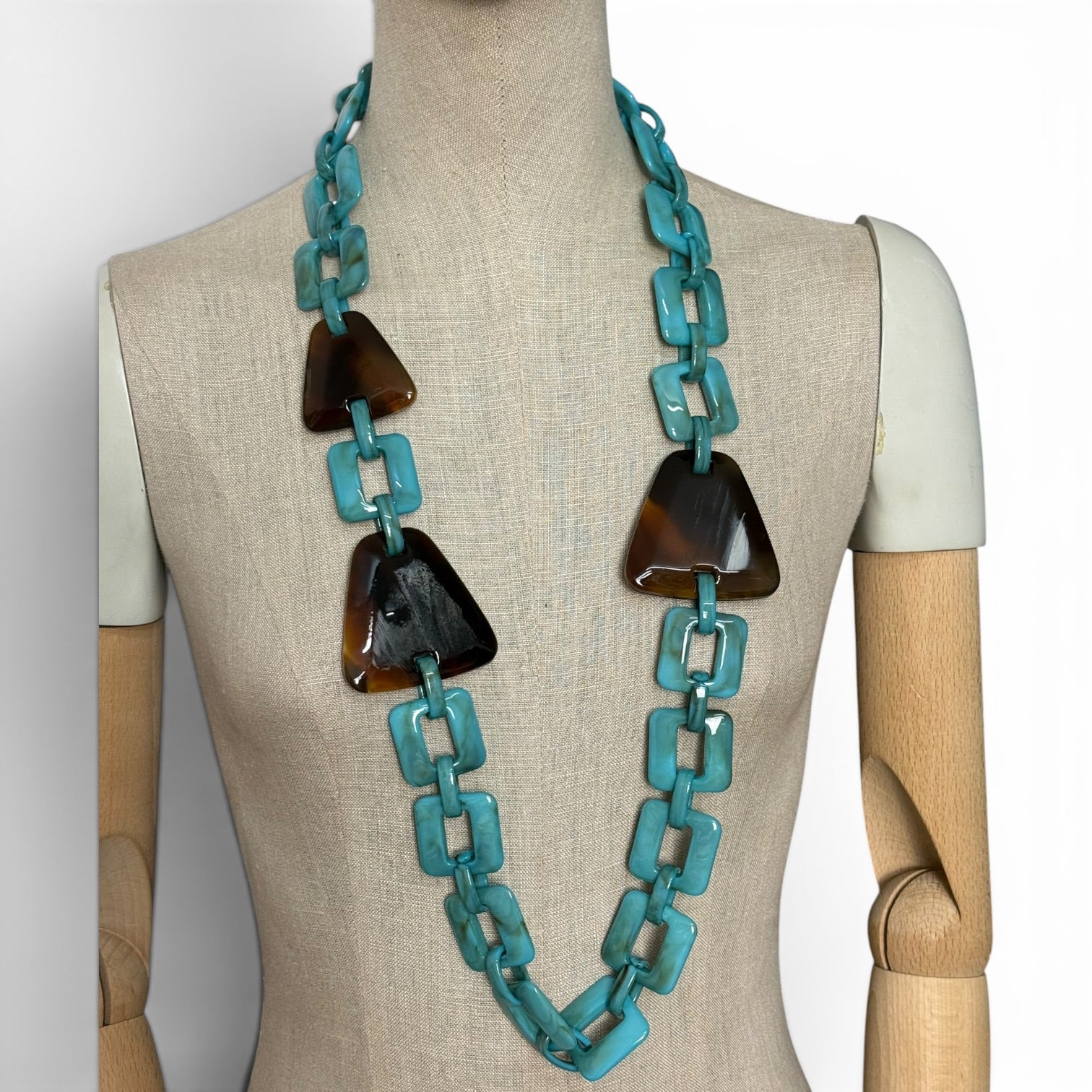 Collar largo resina
