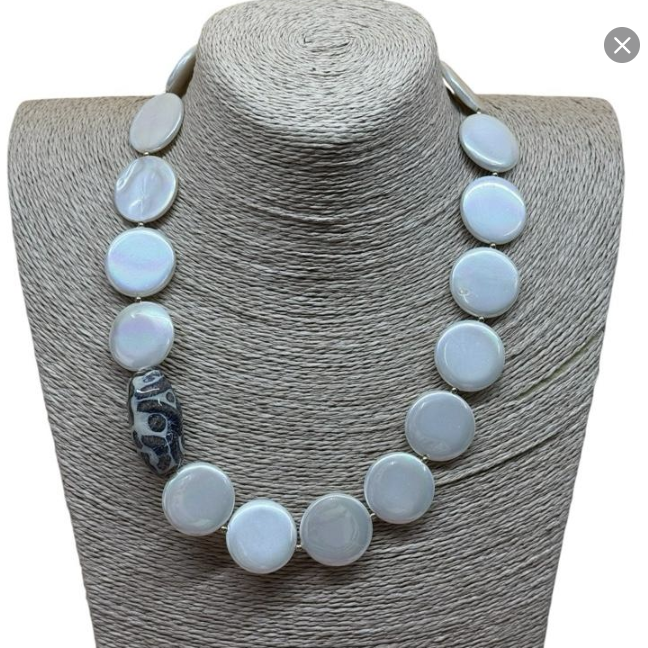 Collar piedras planas
