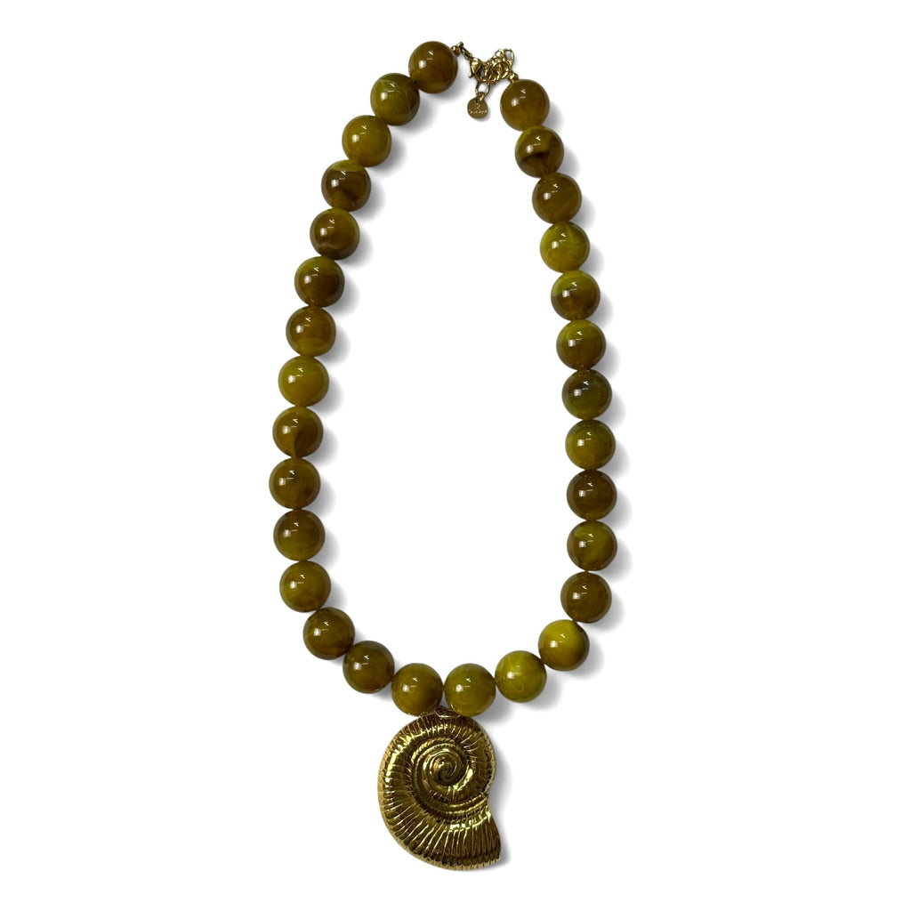 Collar de bolas con abalorio