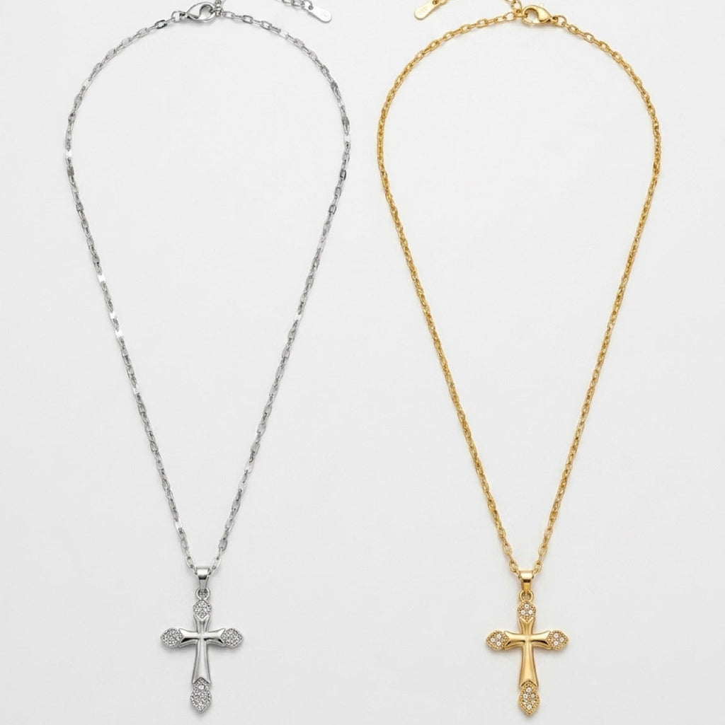 Collar de cruz con brillo