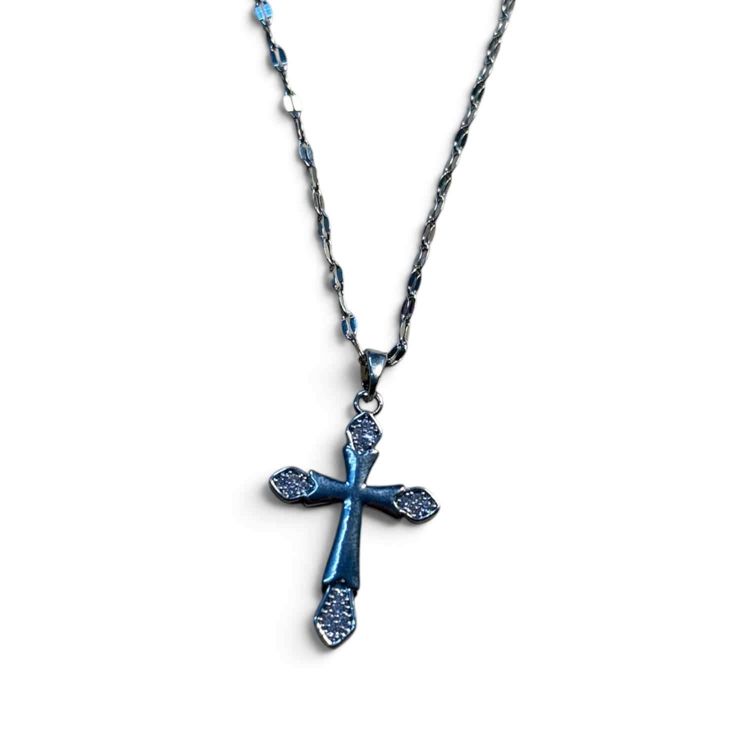 Collar de cruz con brillo